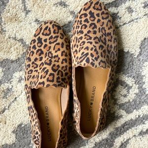 LUCKY BRAND Leopard Scallop Shoe 7.5